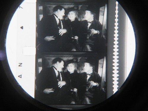 16mm WAY OUT WEST (1937) Laurel and Hardy comedy Feature Film. - Picture 15 of 17