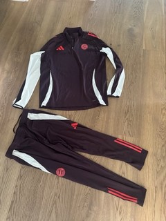 FCB FC Bayern Adidas Teamline Training Shirt & Track Pants L / XL Red Mens