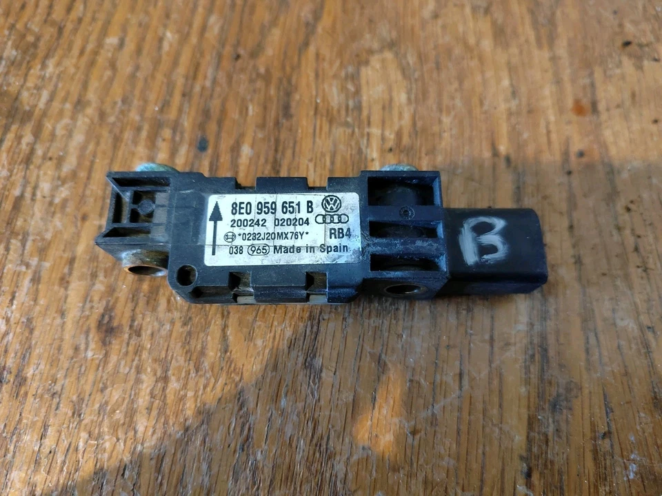 Capteur Airbag Audi A3 8p 8E0959651b - Photo 1/1