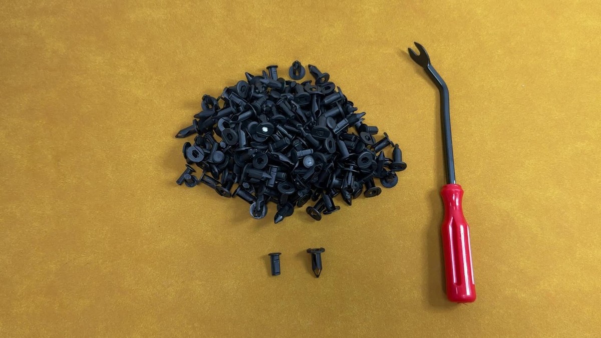 120x ATV 8MM Hole Plastic Rivets Retainer Fender Bumper Push Pin