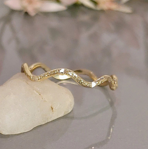 10k/14k Solid Gold Stardust Wavy Ring, Dainty Thin Minimalist Stacking Band