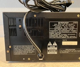 NTSC Pioneer CLD-A100 LaserActive w/Sega Control PAC-S10 Sega Genesis CD Mega LD