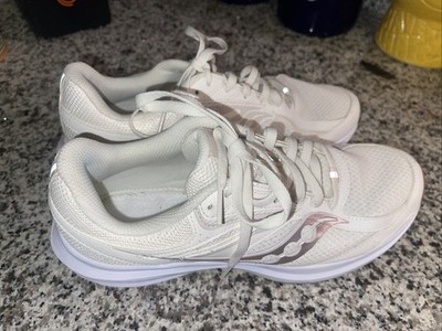 Woman's Walking Shoes Saucony Cohesion 17 Running Sneakers sz 11
