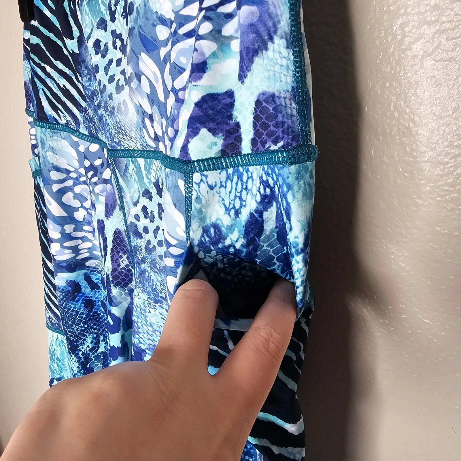 constantly-varied-gear wild thing animal print pockets leggings