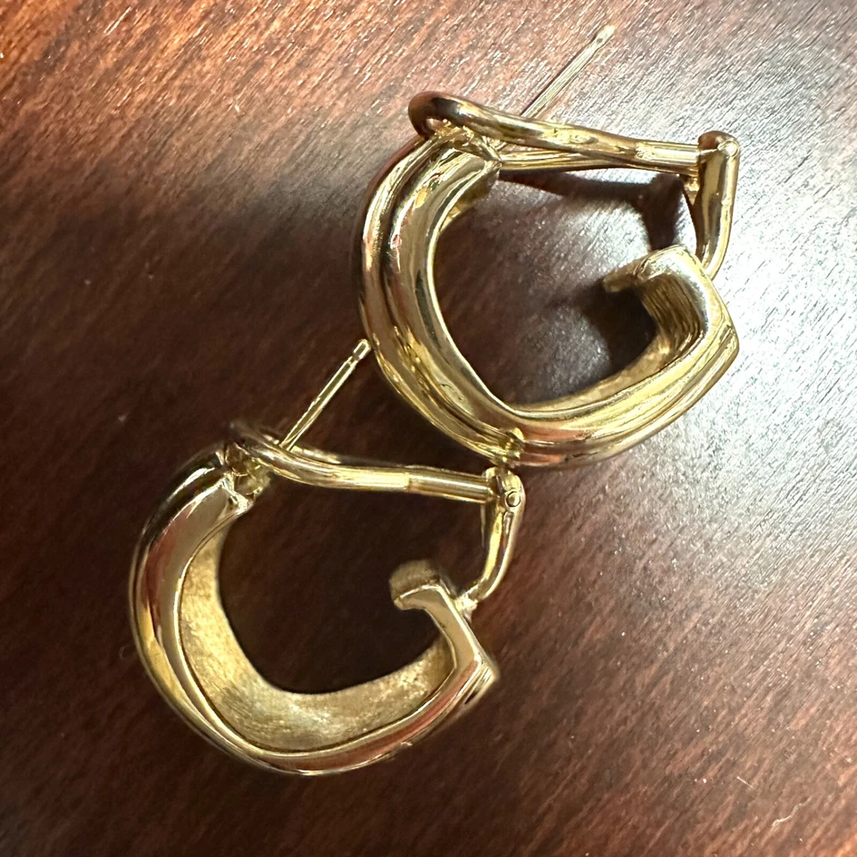 Solid 14K Gold Ridged Hoops (13g) w Omega Clips & Posts + Optional MoP Drops Foto 2 de 4