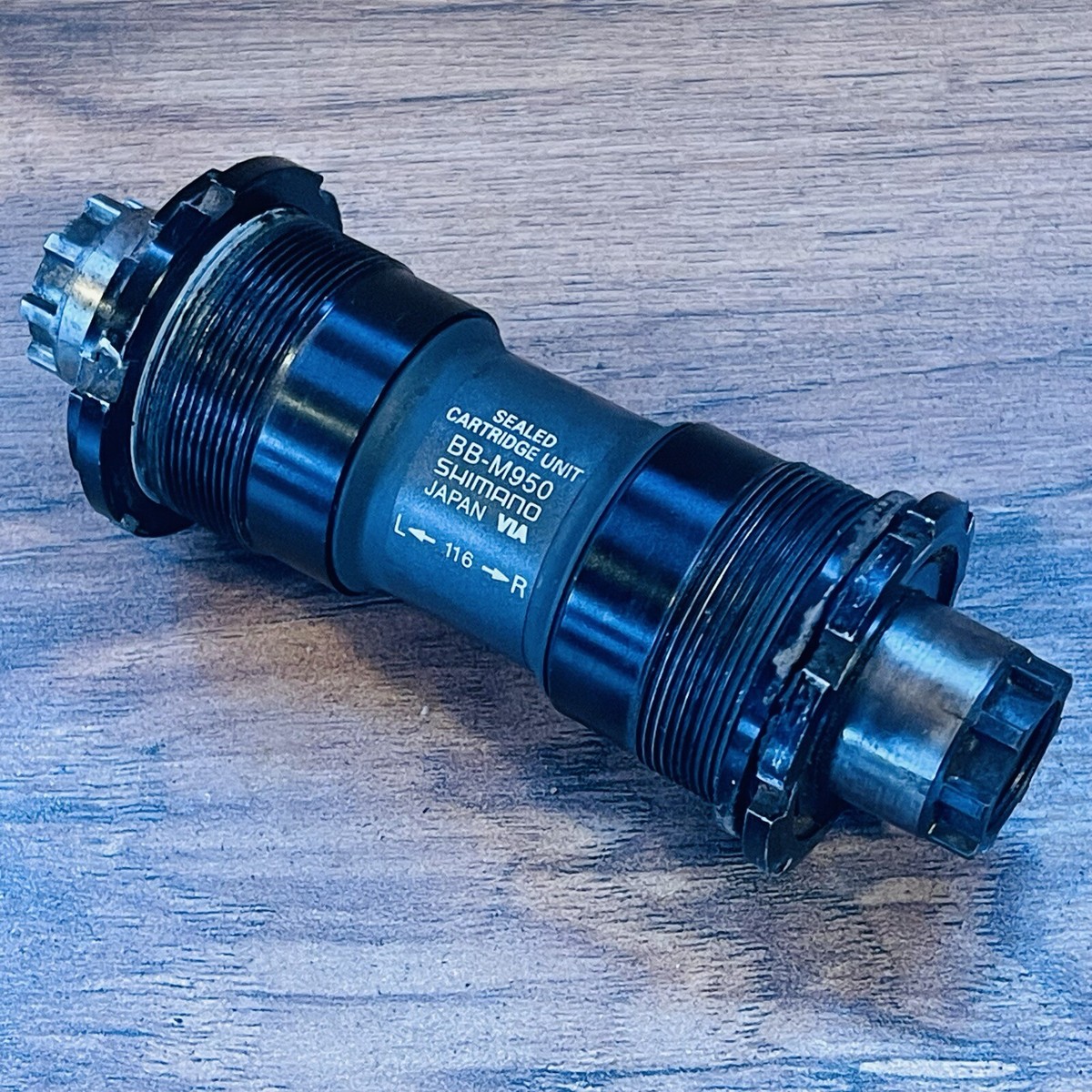Shimano XTR BB-M950 Octalink V.1 Bottom Bracket 116 Spindle Shimano XTR BB-M950 Octalink V.1 Bottom Bracket 116 Spindle