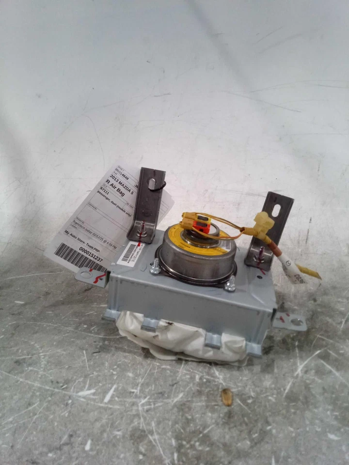 Used Right Instrument Panel Air Bag fits: 2013 Mazda 5 passenger dash module onl Foto 2 de 4