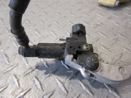 01-02 2001 2002 CALIPER GSXR 1000 GSXR1000 Front Brake Calipers MASTER CYLINDER - Picture 15 of 17
