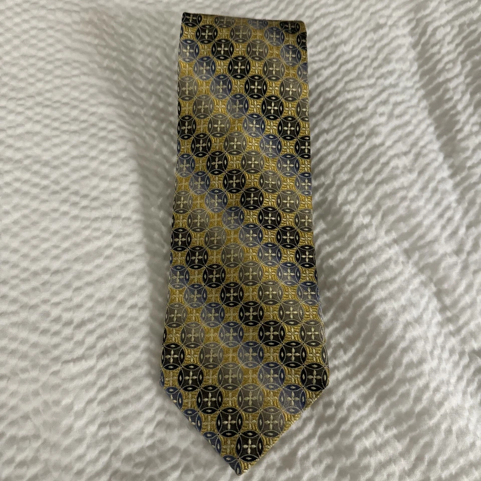 Bachrach Silk Men's Tie. Blue and Yellow Geometric Necktie. Made in Canada - Image 4 of 4