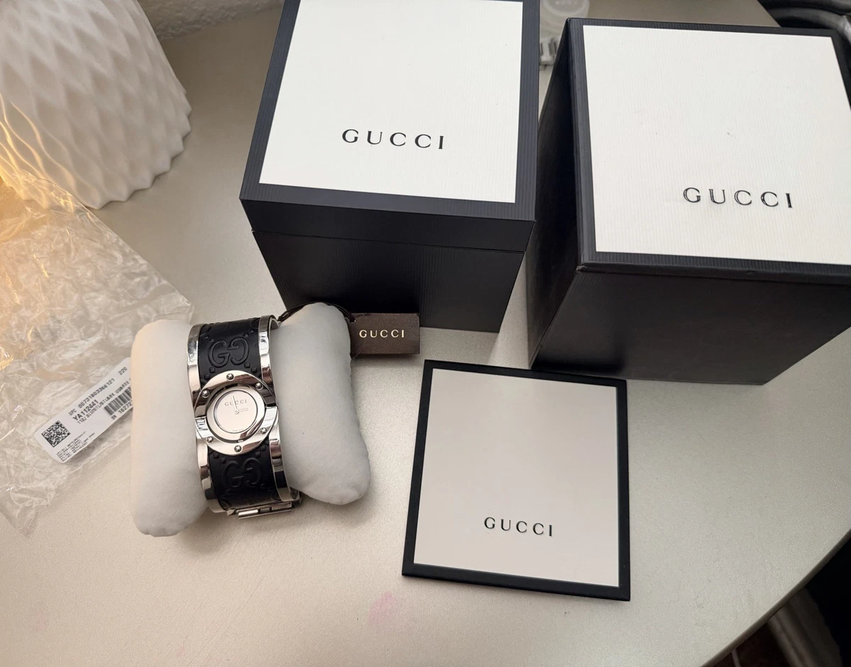 Gucci 112 Twirl Turn Face Bangle Watch Quartz Black Dial Gucci Twirl Heart Design Bangle Watch 112 Quartz Women main image 2