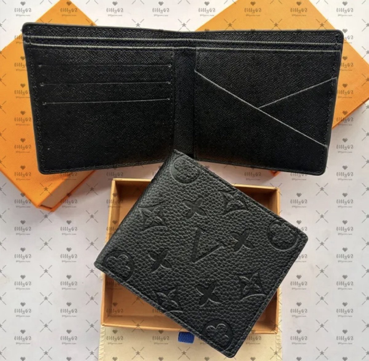 『LOUIS WALLET BLACK』 Louis Vuitton Black Bifold Men's Wallet Logo Embossed Credit Card