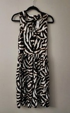 Ann Taylor Animal Print Dress Size 8.      0154