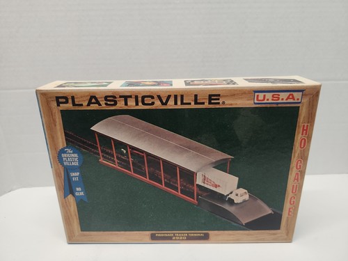 Kit de depósito de terminal de remolque Bachmann Plasticville escala HO 2920 | Condition: New
