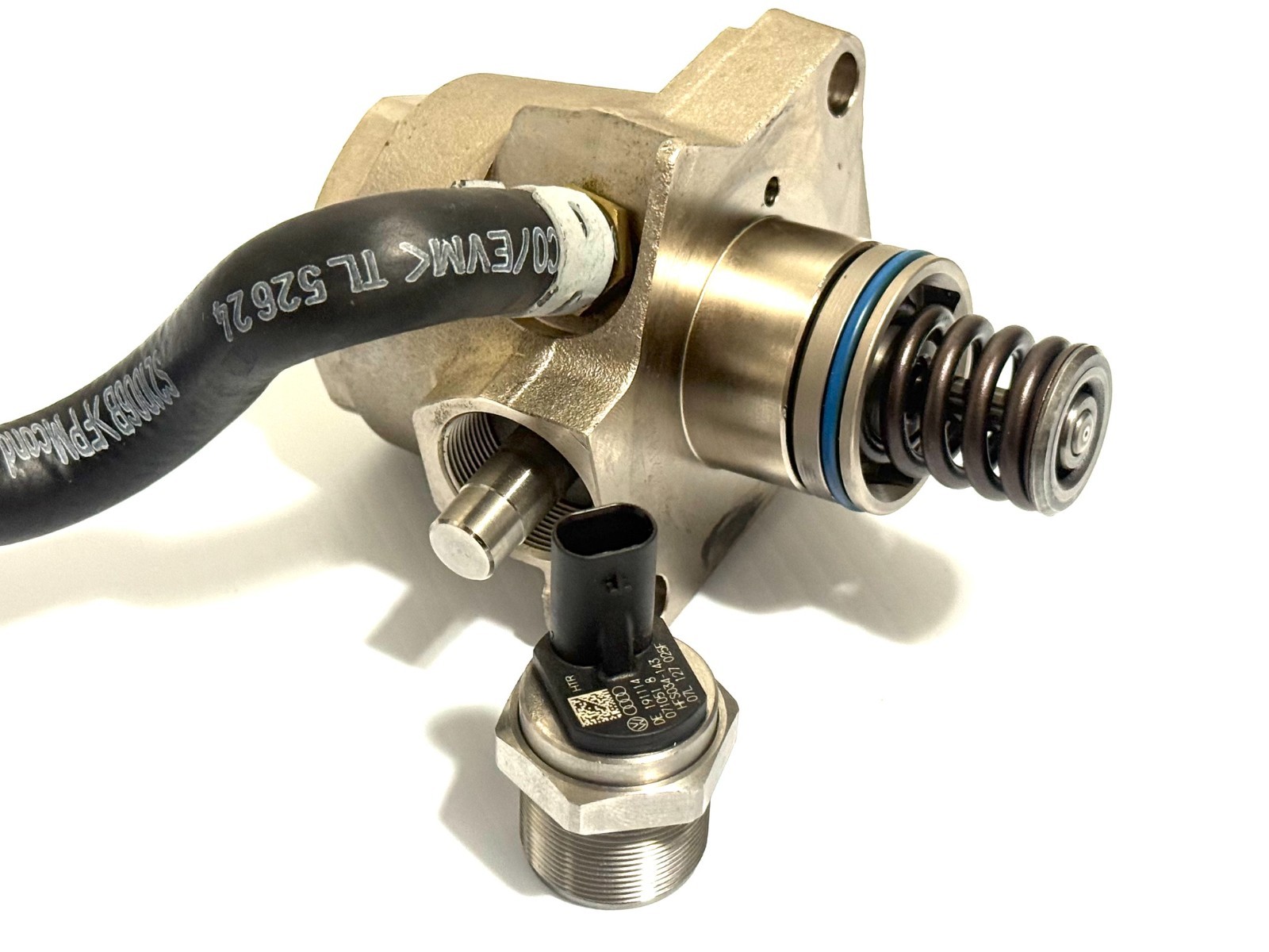 Audi R8 High pressure fuel pump P/N 07L127025F