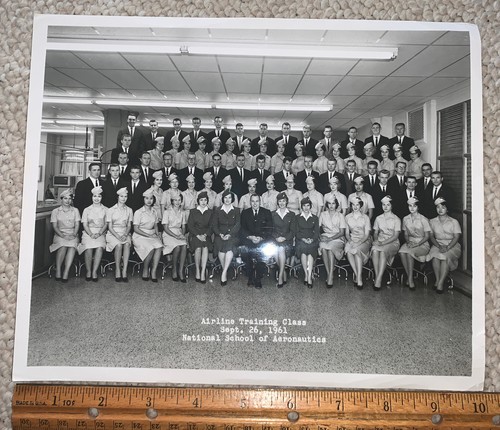 PHOTOGRAPH National SCHOOL Aeronautics Airline training CLASS PICTURE 1961 Jones - Picture 8 of 14