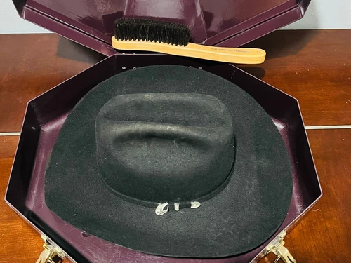 John B Stetson Black 4 X Beaver Felt Cowboy Hat. 6 7/8 w/Hard Case & Brush