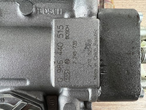 Bosch Diesel Einspritzpumpe NEU 0986440515 BMW für E36 325td E34 525td 525tds - Picture 2 of 6
