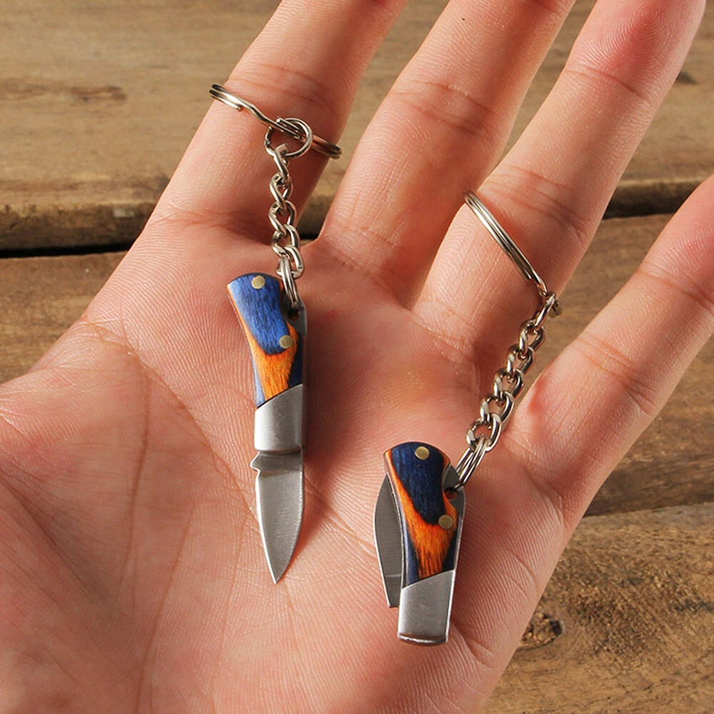 Thumbnail-sized blade puts a super-small slasher on your keychain