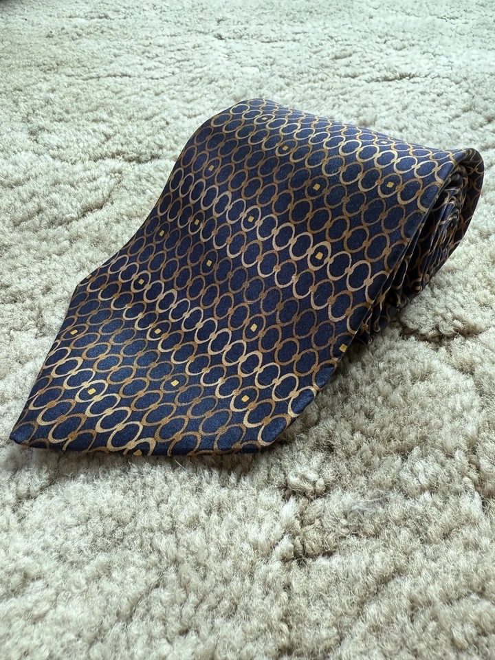 Corbata Bruno Piattelli Para Hombre Extra Larga Azul Y Dorado Patrón Seda Foto 3 de 4