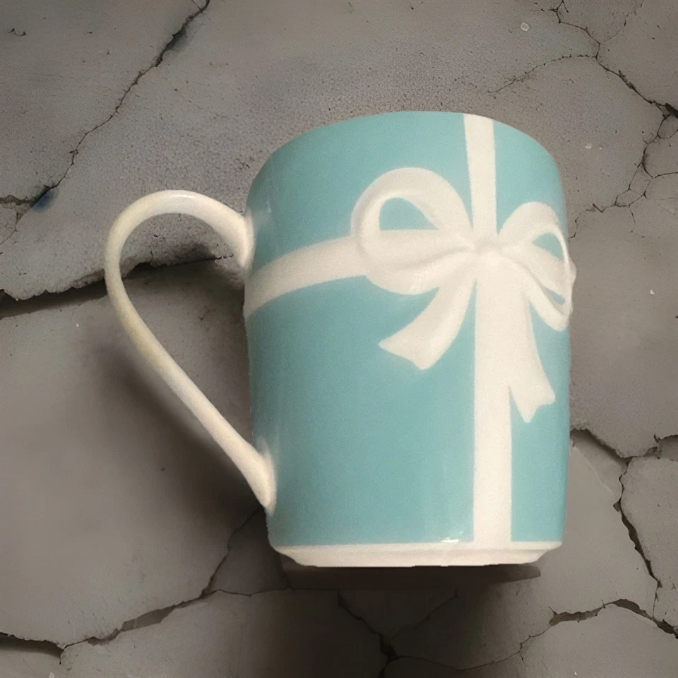 Tiffany & Co. Taza de café con arco cinta hueso China taza azul hecha en Japón auténtica Foto 2 de 4