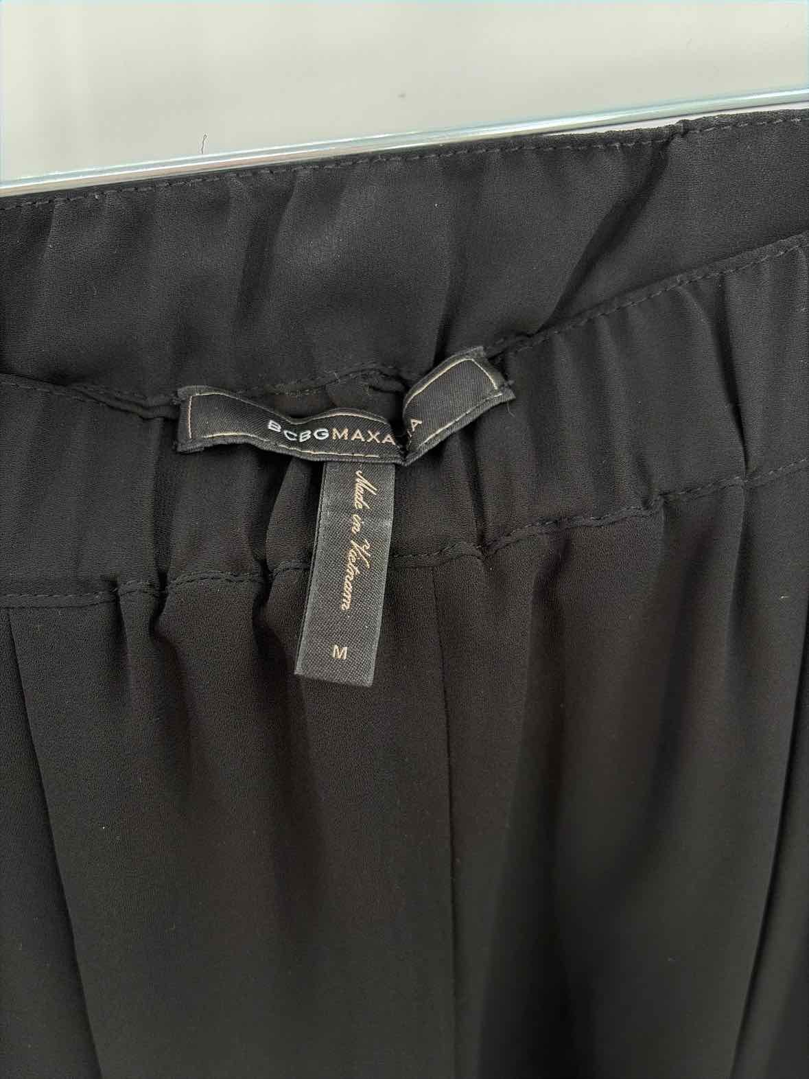 Pre-Owned BCBG Black Size Medium Basic Shorts - image 2