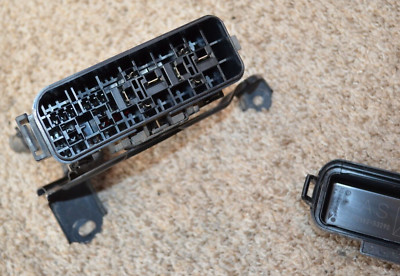16 LEXUS IS200T is200t FUSE BLOCK WIRING HARNESS FUSES RELAY ENGINE SMALL SIZE