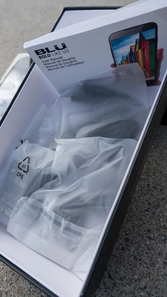 Negro BLU Studio 6.0 HD D651u Desbloqueado De Fábrica GSM Doble SIM con Accesorios Foto 4 de 4