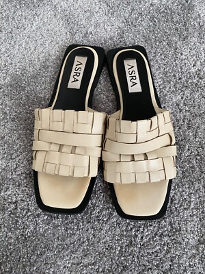 ARSA +++ slip on shoes size 41 beige/black summer very clean condition