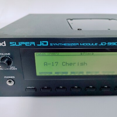 Roland JD-990 シンセサイザー Roland JD-990 | From techno to pop, this could do it all in
