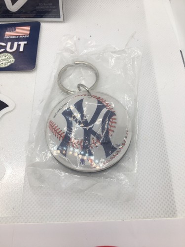 New York Yankees Fan Lot SGA Derek Jeter Keychain Decal Magnet Sticker - Picture 5 of 5