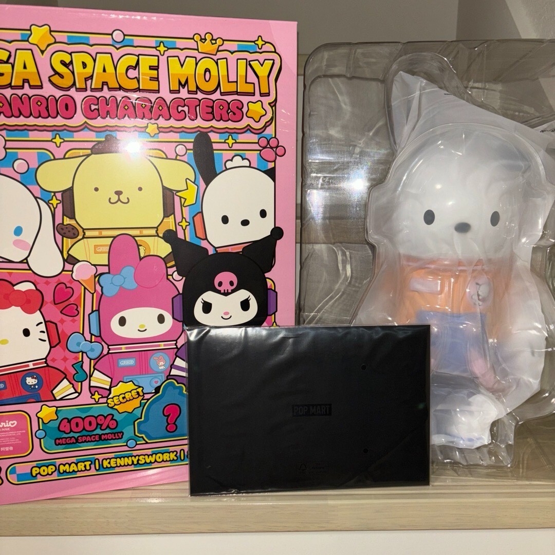 POP MART MEGA Collection 400% SPACE MOLLY Pochacco Japn NEW POP MART MEGA Collection 400% SPACE MOLLY Pochacco Japn NEW