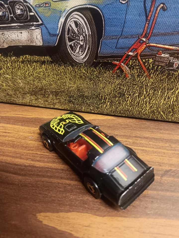 Hot Wheels Hot Bird negro con interior rojo personalizado Foto 4 de 4