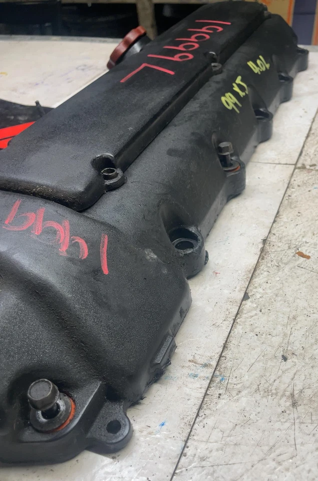 1999-2002 JAGUAR XJ8 Left Engine Cylinder Head Valve Cover OEM - Image 3 of 4