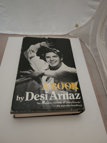 A Book by Desi Arnaz Hardcover 1976 1st Edition Worn Dust Jackert - Picture 2 of 9