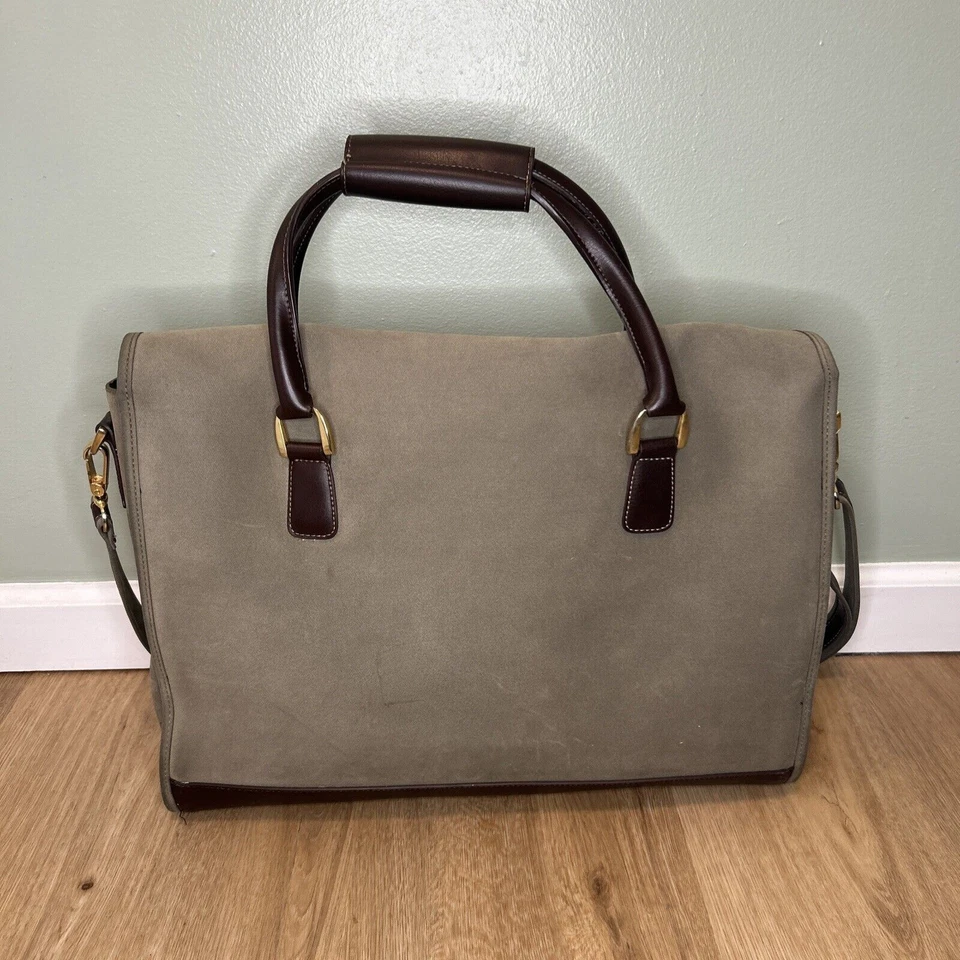 DVF Diane Von Furstenberg Verde Lona Gamuza 18" Estuche de Negocios con Correa Extraíble Foto 4 de 4