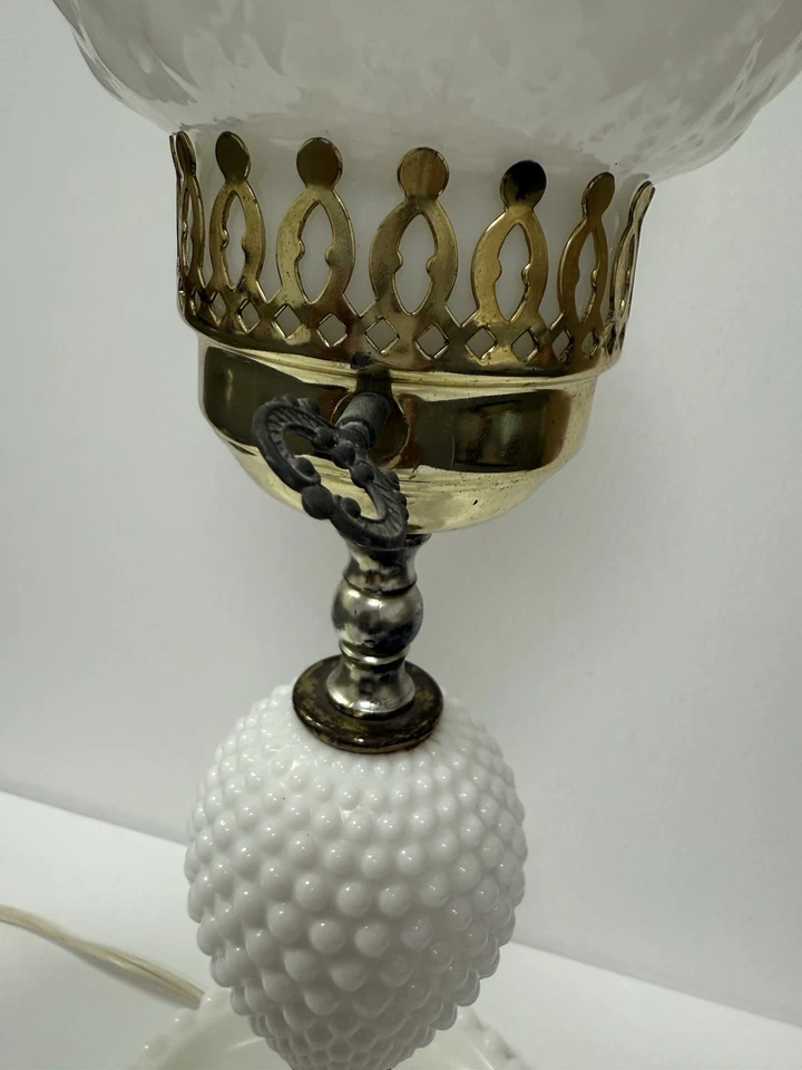 Juego de 3 jarrón de vidrio con leche Hobnail plato de baratija y lámpara eléctrica vintage Foto 4 de 4