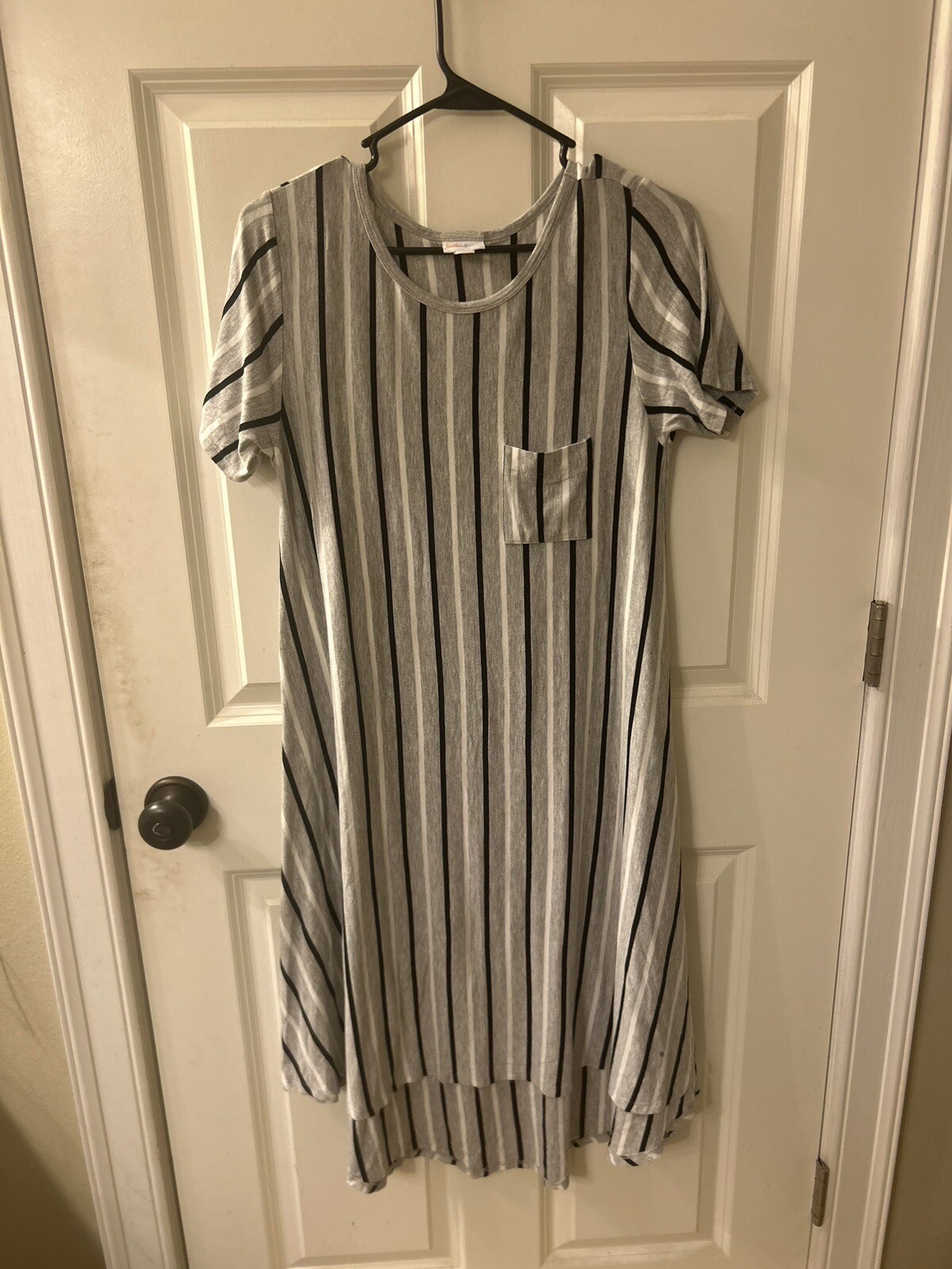 Picture 1 of 4