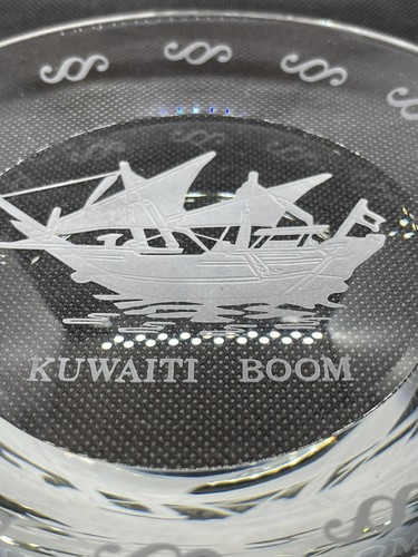 Crystal Plate With Famous Kuwaiti Boom Ship Etched In The Center. Sailboat - Picture 4 of 12