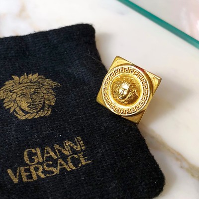 GIANNI VERSACE スカーフリング メデューサ ゴールド 楽天市場】[USED/中古]VERSACE ヴェルサーチ スカーフリング