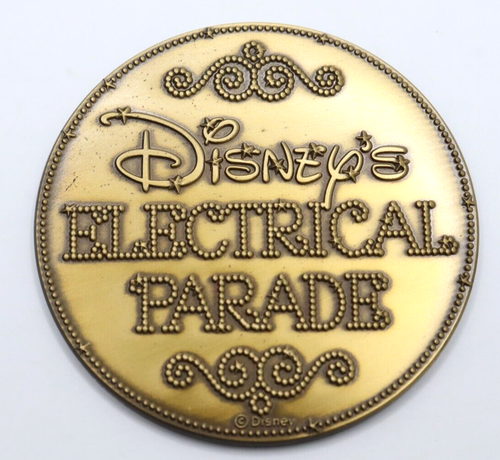Disney Metal Medallion from the First Disney's Electrical Parade at DCA in 2001 - 第 1/4 張圖片