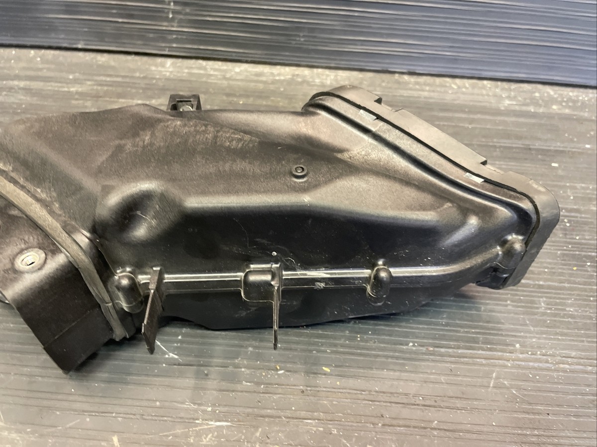 2011 Kawasaki Ninja ZX10R Ram air intake duct, front air scoop OEM