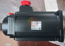 1PCS NEW MITSUBISHI SERVO MOTOR HC-RP203