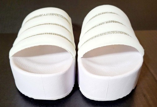 Forever "Donut" Size 9 White Slide-on Rhinestone Strap Platform Sandal Wedge - Picture 2 of 5