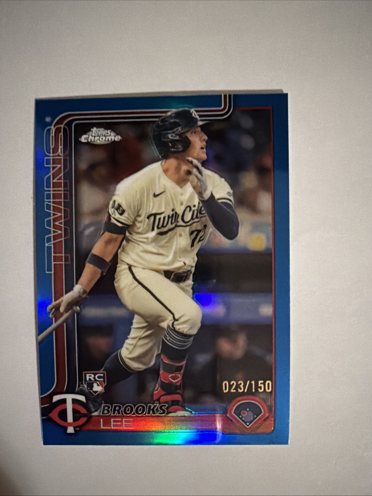 2025 Topps Chrome - Brooks Lee #234 Blue Refractor /150 (RC)