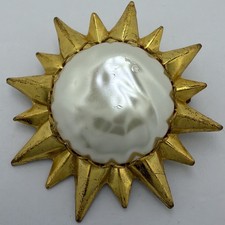 VINTAGE MIRIAM HASKELL GODL GILT FAUX PEARL SUNBURST BROOCH