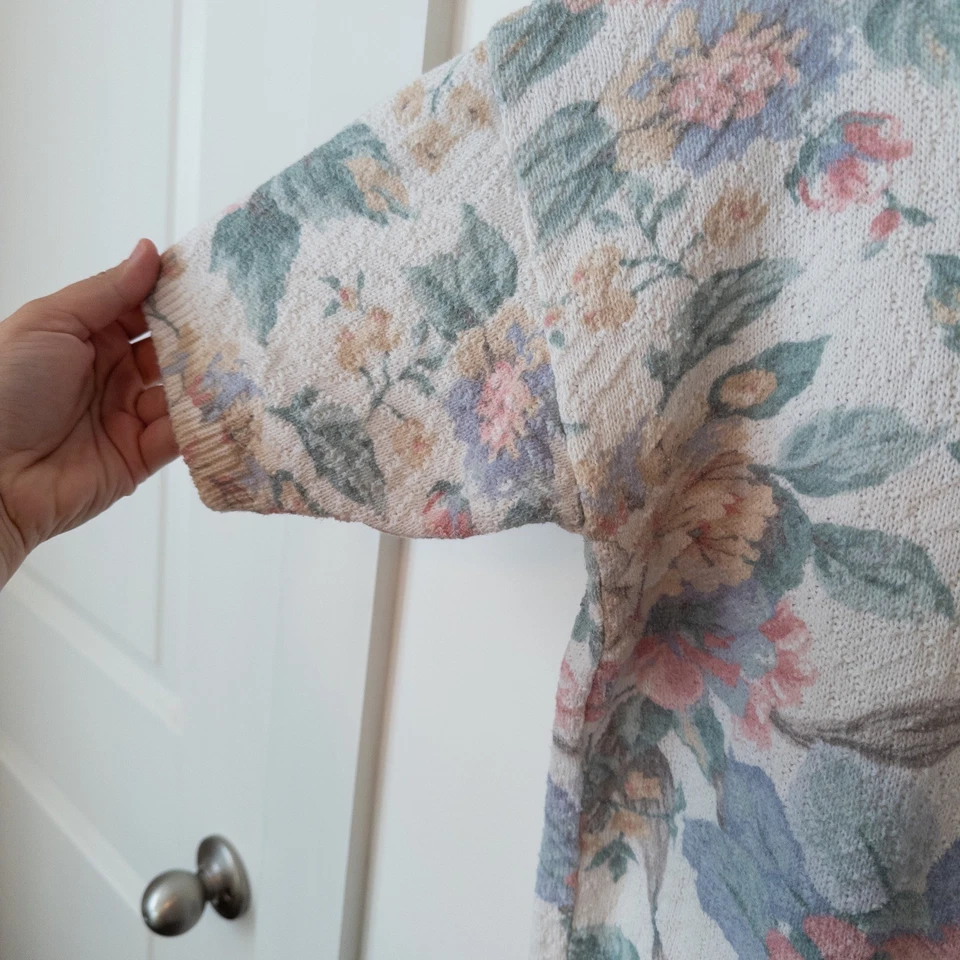 Vintage Floral Sweater Top Sz M Cottage Grannycore Pastel Garden USA Retro 90s - Image 4 of 4