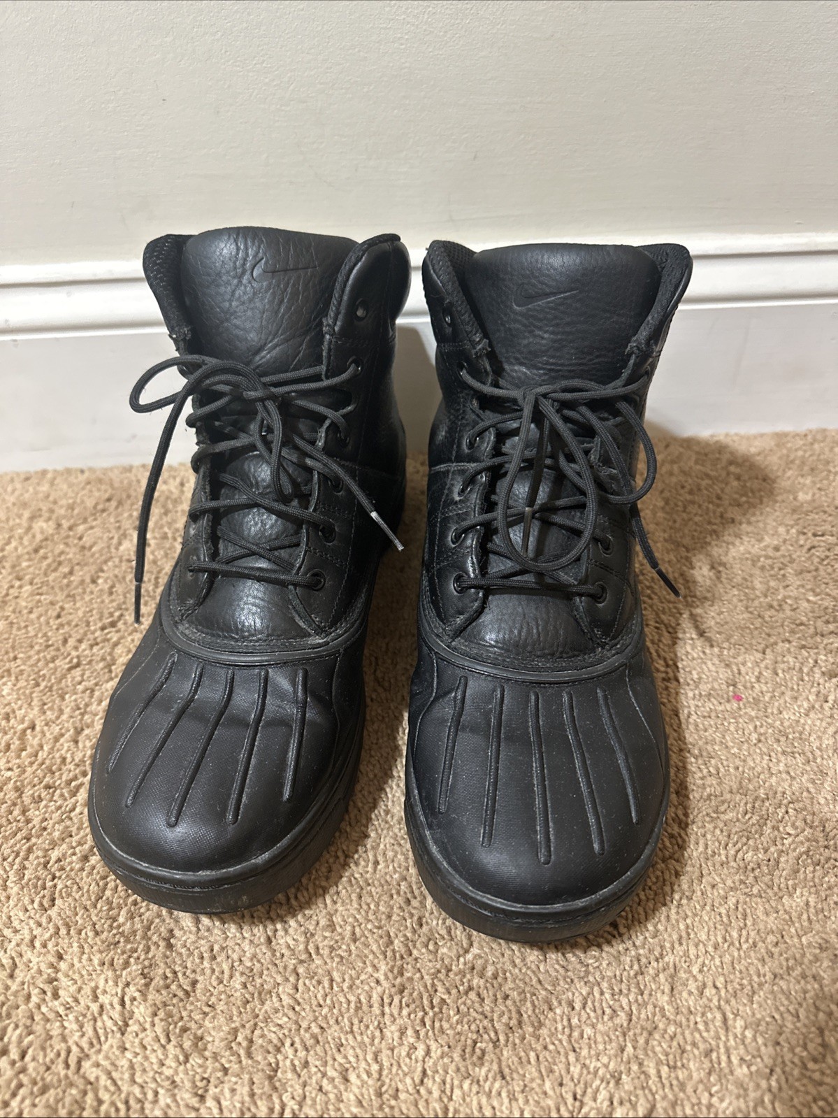 Nike ACG Woodside II Men 11 High Top Black  Leather Waterproof Duck Boots 386469