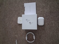 Airpods ( 2nd Generation) Brand New With Recipt Never Used