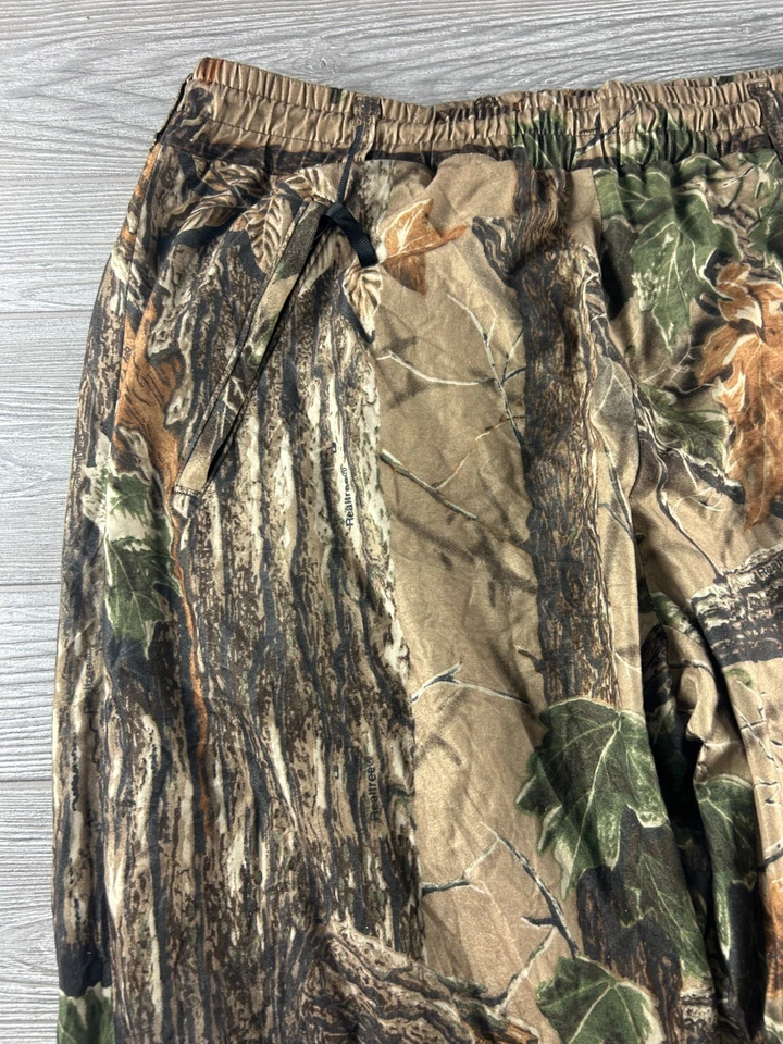 Cabelas Real Tree Outdoor Gear Men's Camo Pants Zip Mesh Lined Size XL Wind - Image 2 of 4