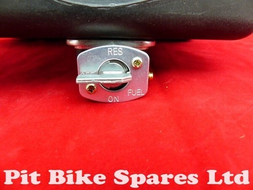 Pit Bike CRF50 Fuel Tank High Quality. CRF50 Fitment. With ON OFF & RESERVE Tap - Picture 2 of 3